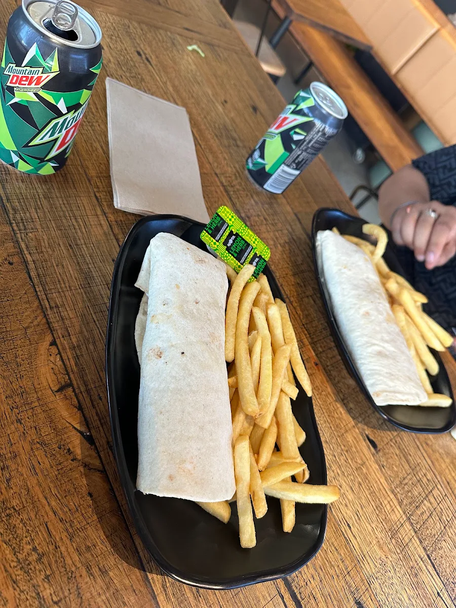 Wraps, Oporto Marsden Park Drive Thru