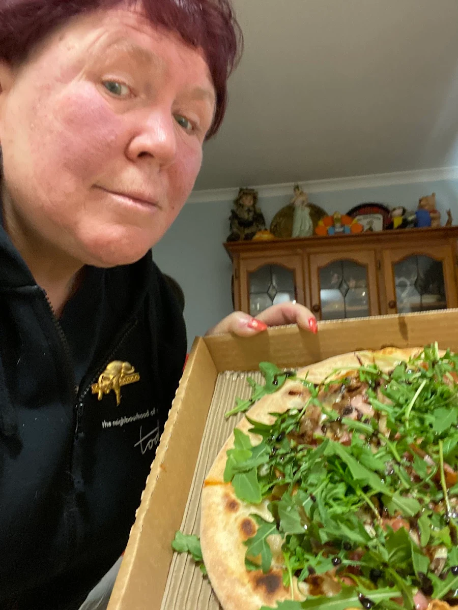 Highlights, 458 Pizzeria