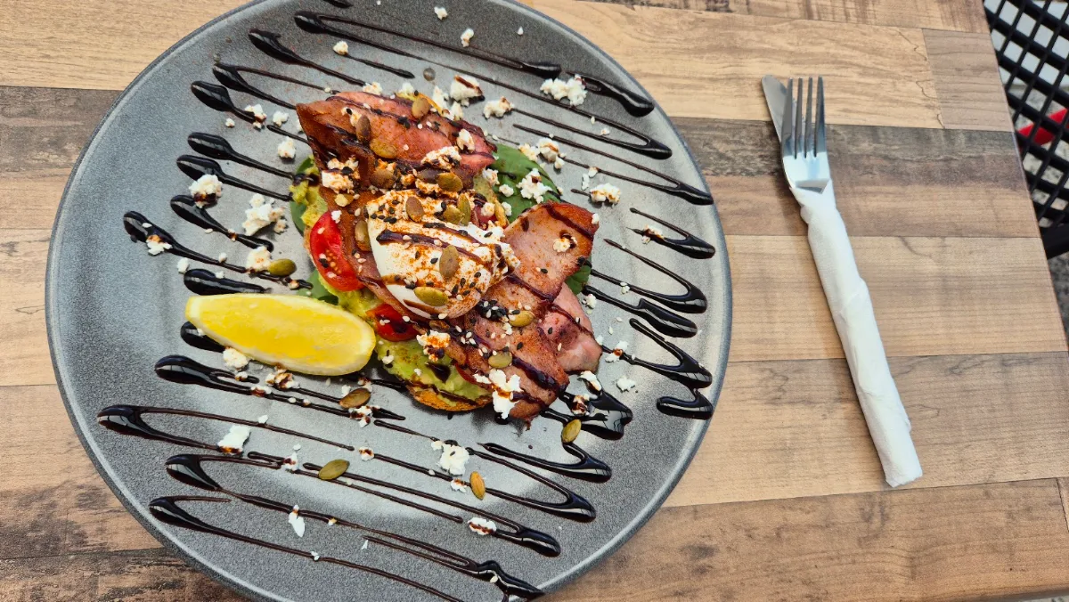 Highlights, HitCafe Meadowbrook