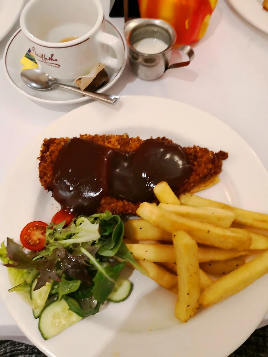 Snitzel, North Kapunda Hotel