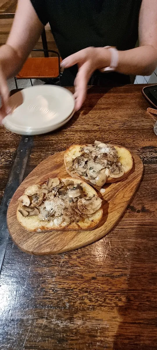 Funghi Breads, Toki Italian Inspired