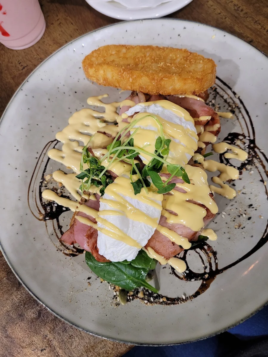Eggs Benedict, Quench Cafe Juice Bar
