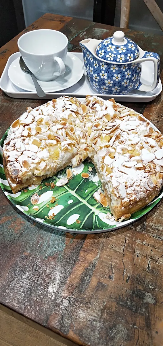 Meringue Apple Pie, Quench Cafe Juice Bar