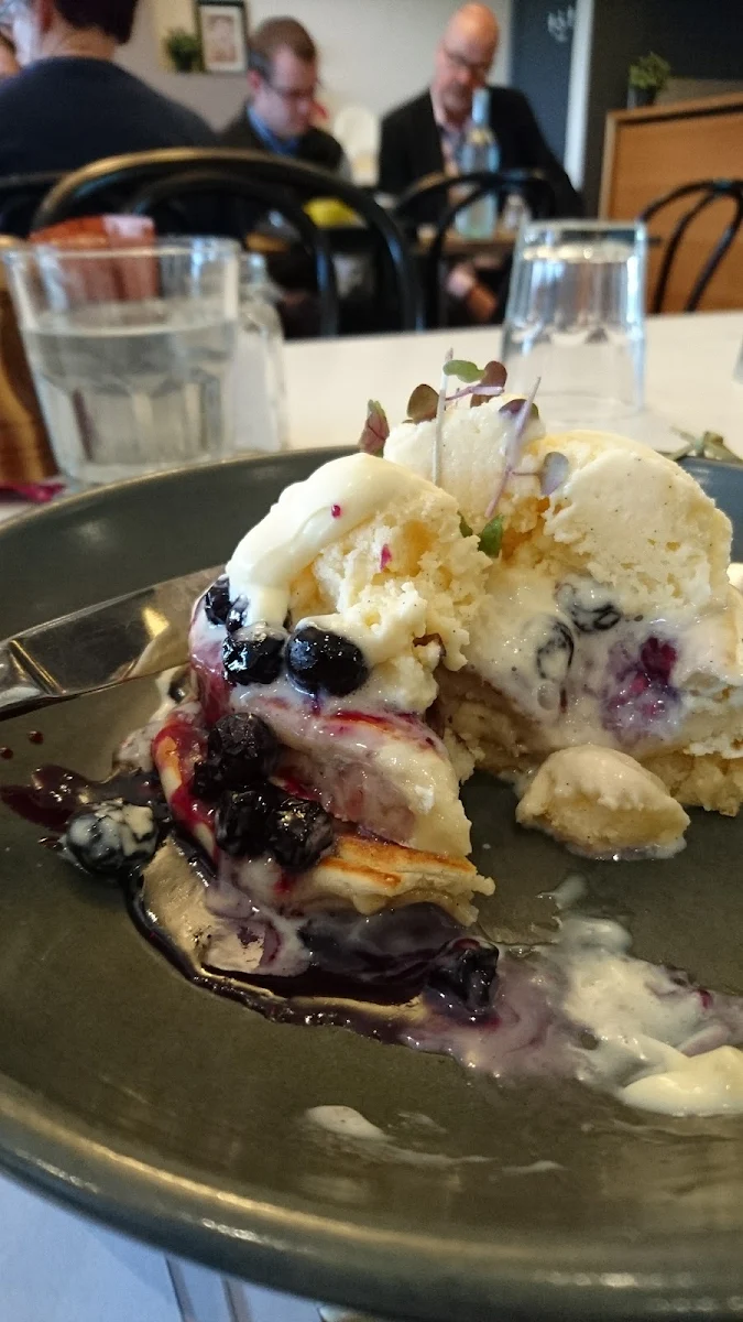 Blueberry & White Choc Pancakes