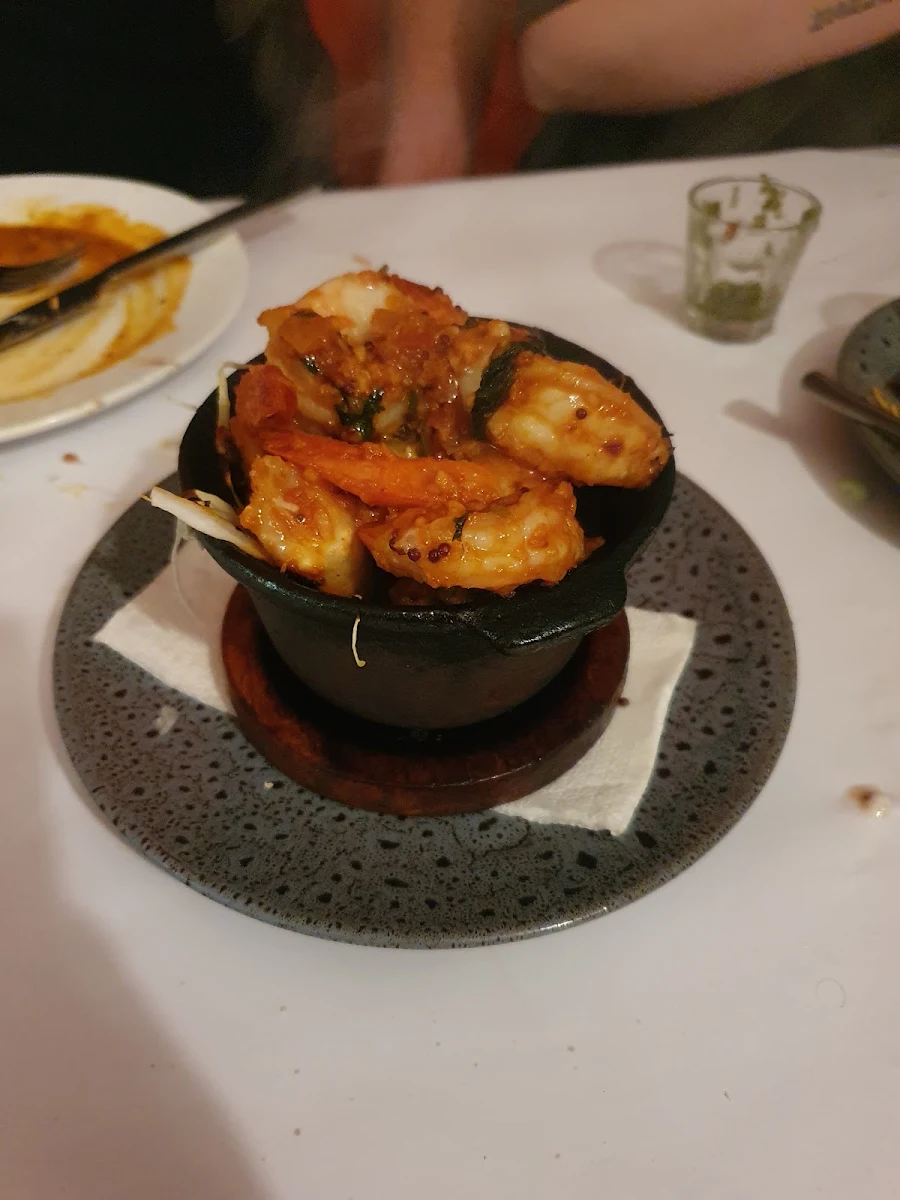 Sizzling Garlic Prawns 8 Pieces