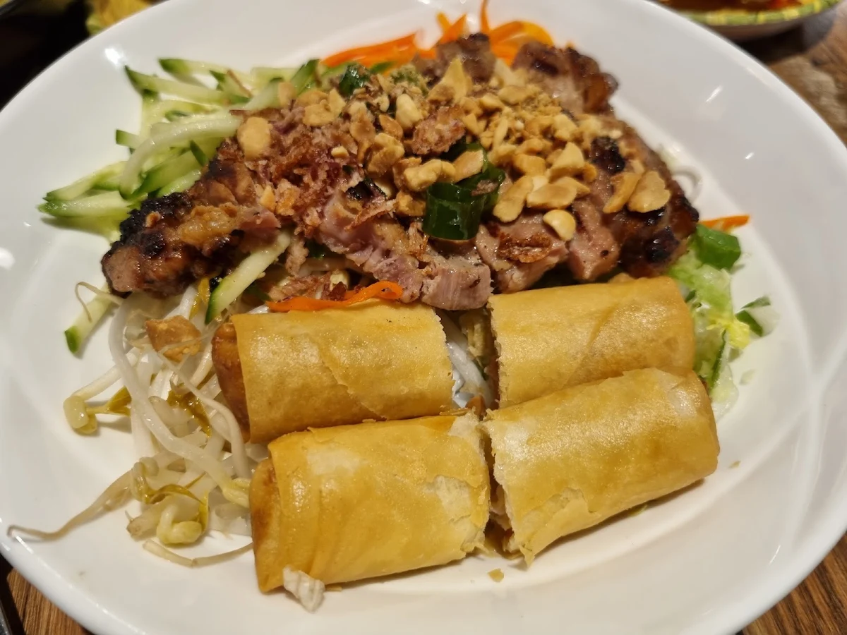 Chargrill Pork & Spring Roll