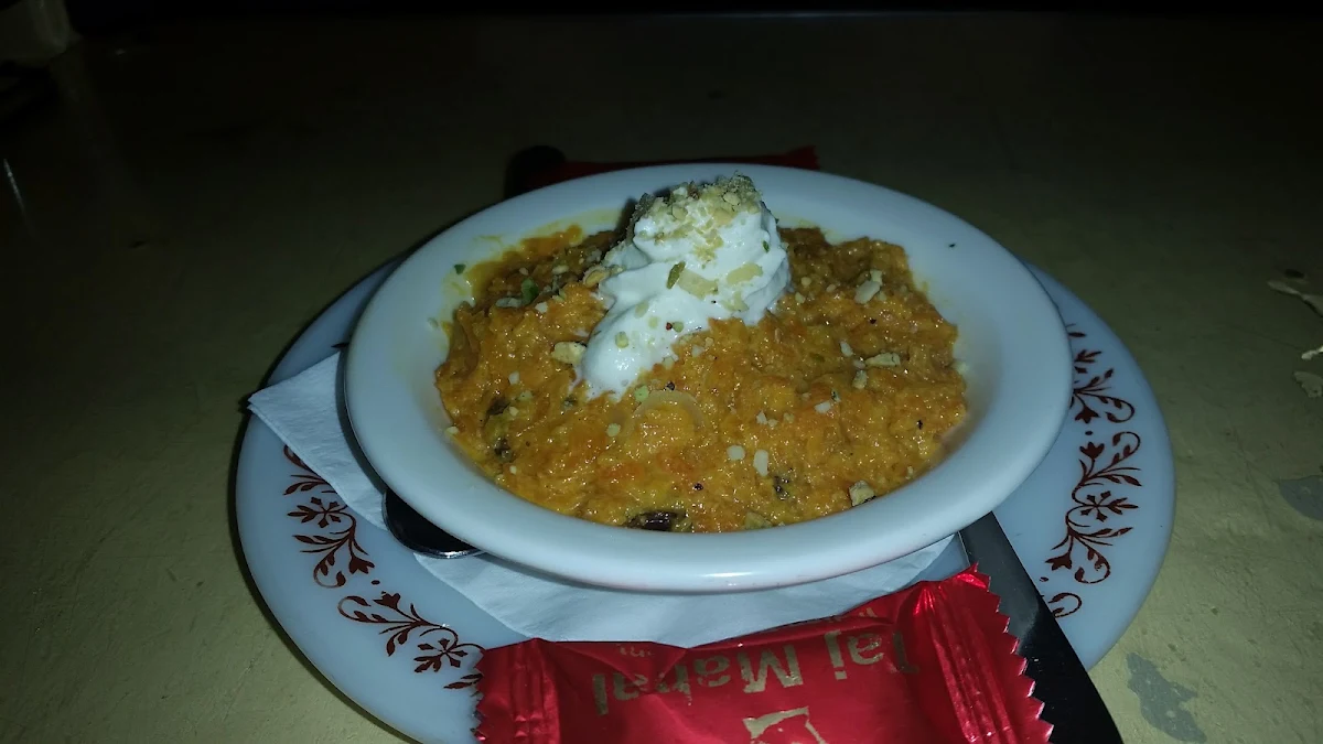 Highlights, Taj Mahal Indian Restaurant