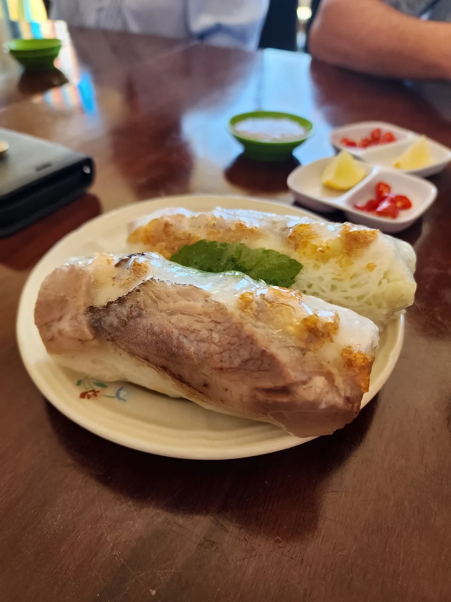 Highlights, Le Cafe - Vietnamese restaurant