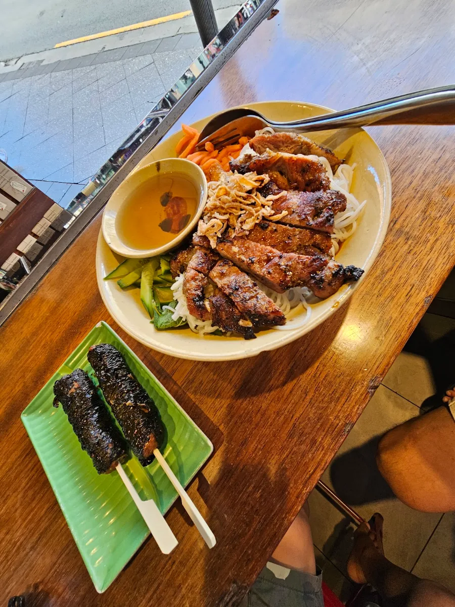 Highlights, Saigon Summer Newtown