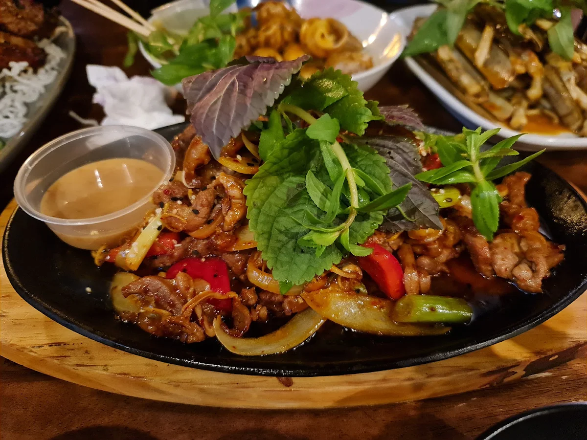 Dê Xào SẢ Ớt
