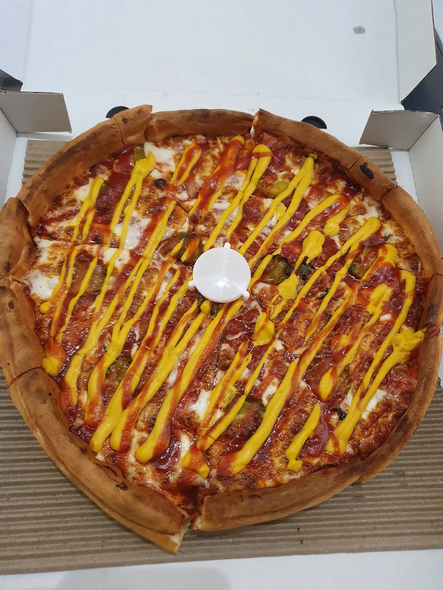 Cheeseburger Pizza
