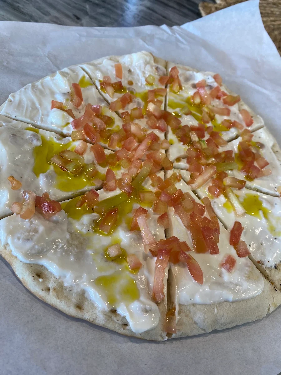 Labni & Veggies, Lebnoosh - Get Your Yummy Manoush & Pizza !