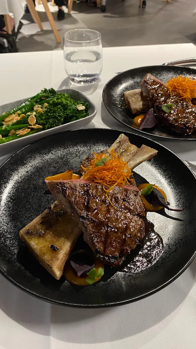 Highlights, Rubric Restaurant
