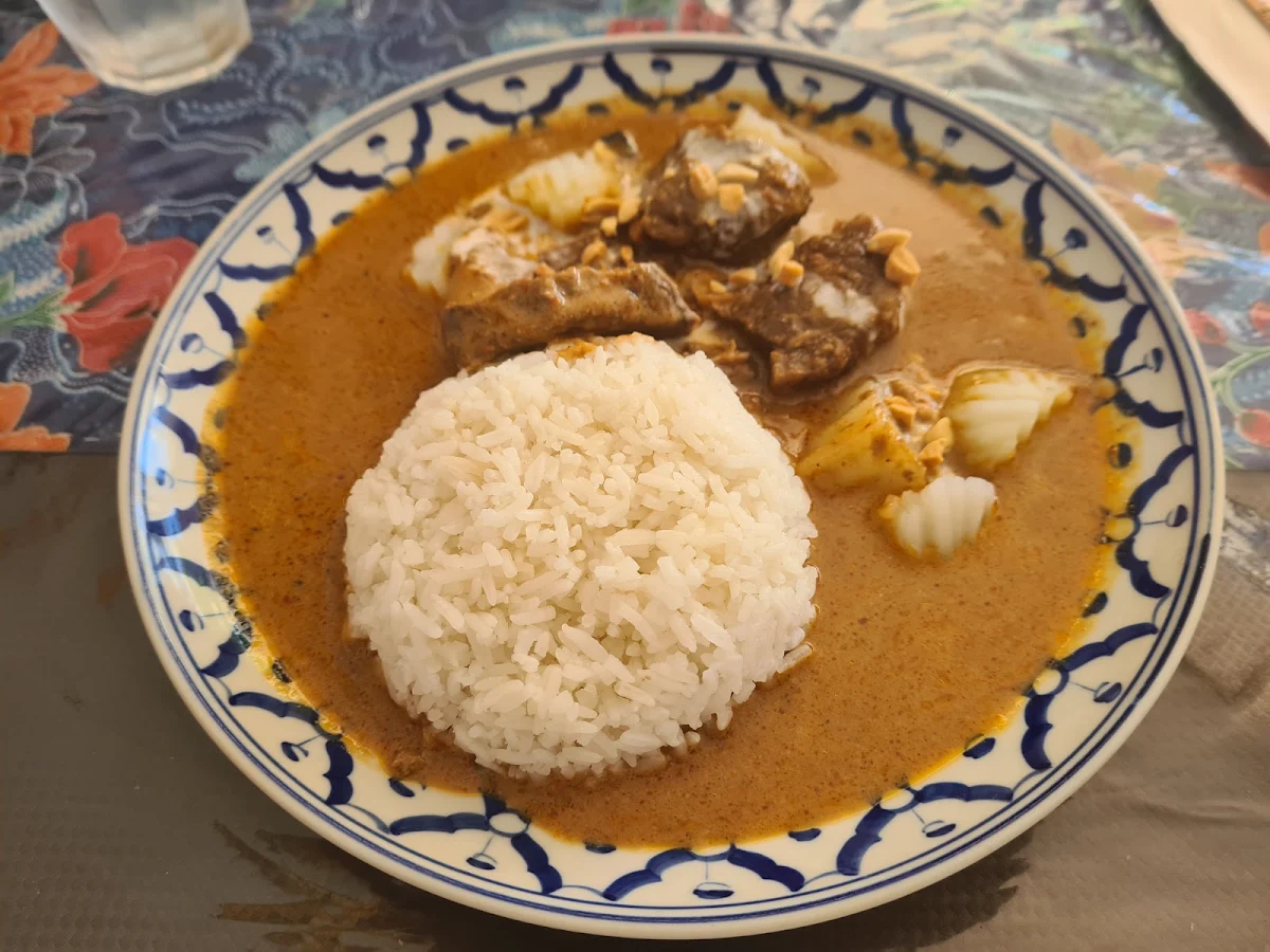 Massaman Curry Beef with Rice