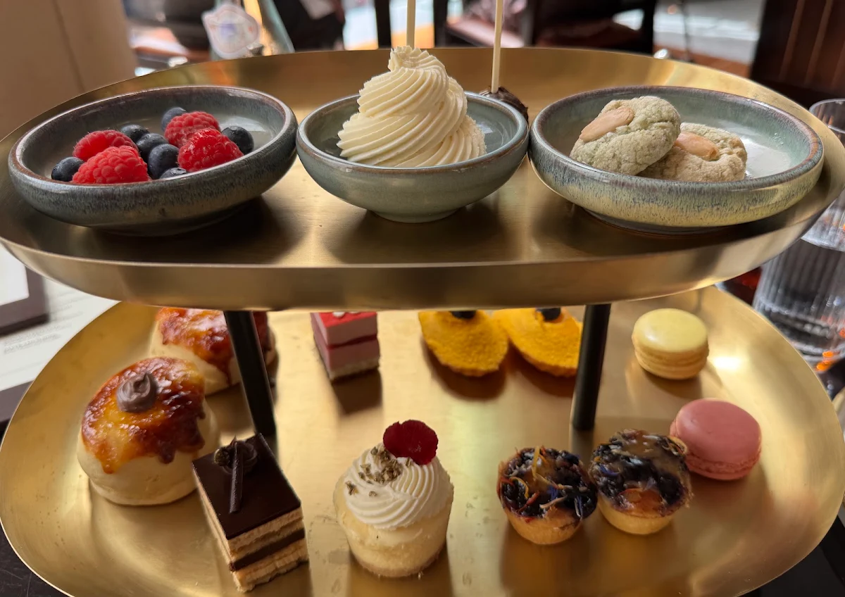 High Tea, Glass Brasserie