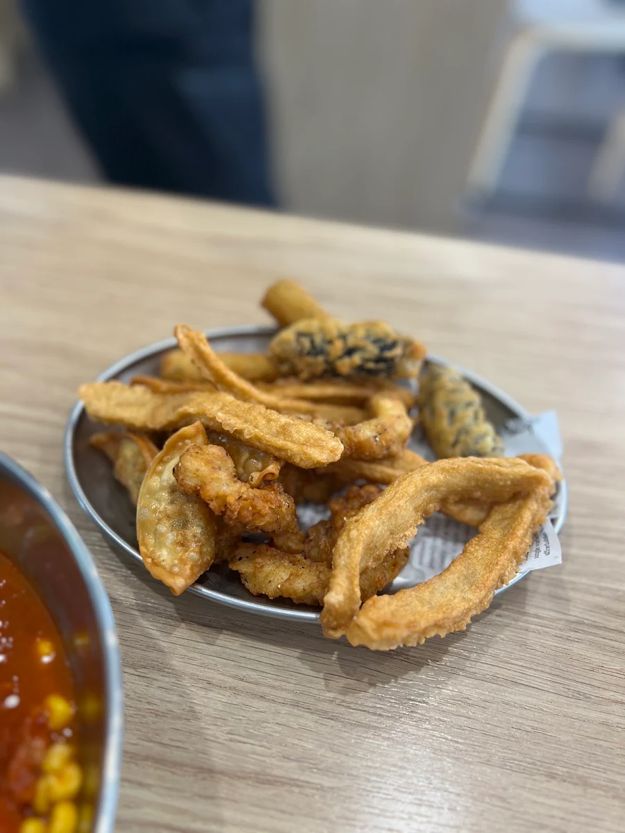Assorted Fried Snacks, Sinjeon