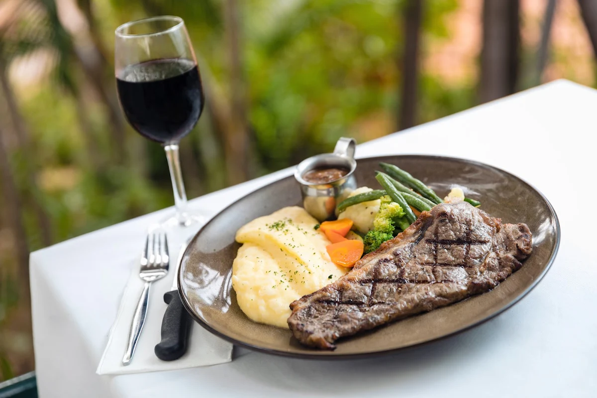 Highlights, Treetops Restaurant
