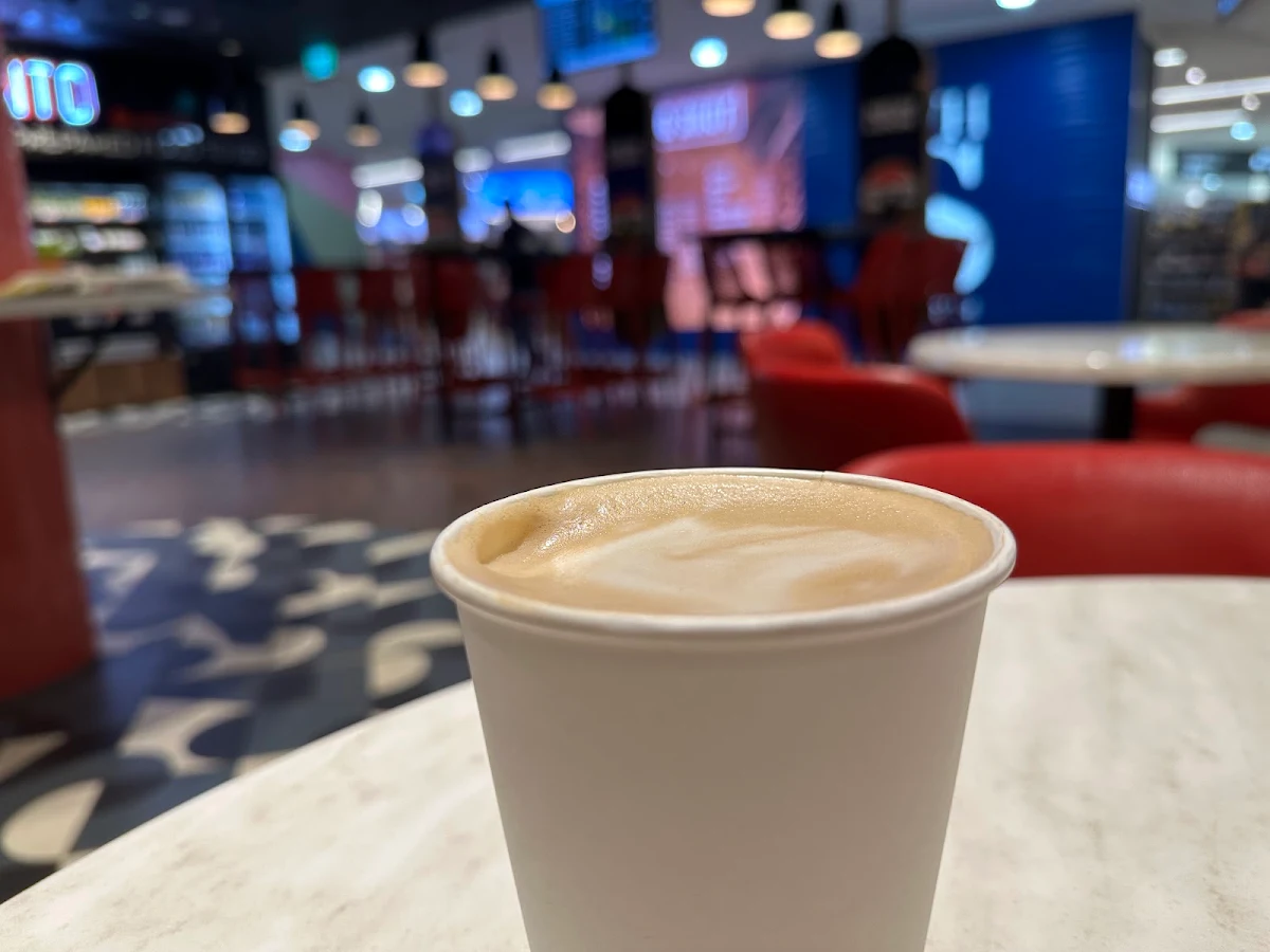 Flat White Coffee, PRONTO by Macchinetta