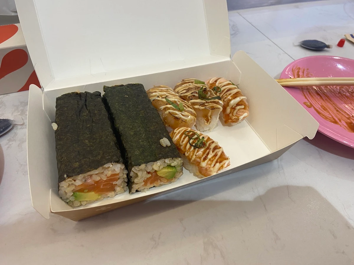Salmon Avocado Roll