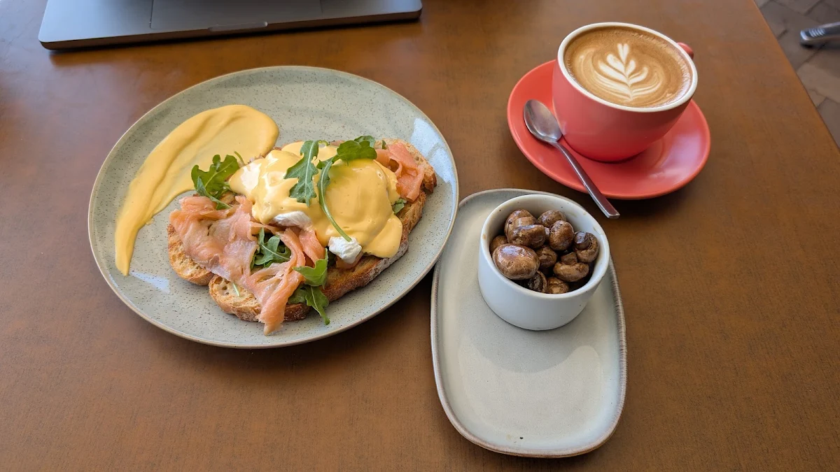 Eggs Benedict, Little Spoon Kitchen