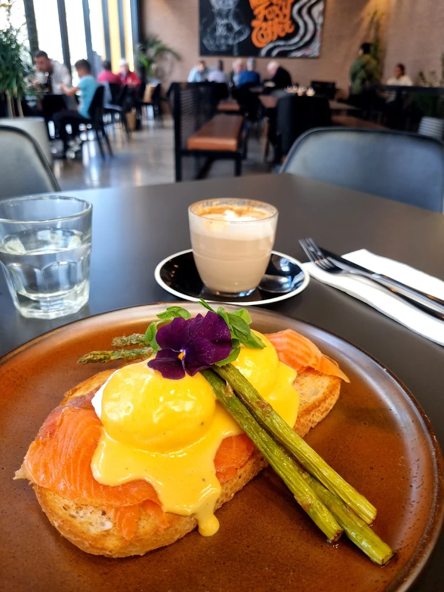 Eggs Benedict Your Way, Dusty Fox Cafe