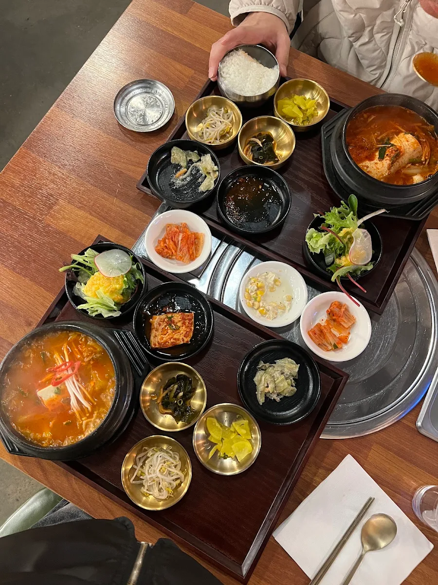 Korean Hot Pot with Banchan