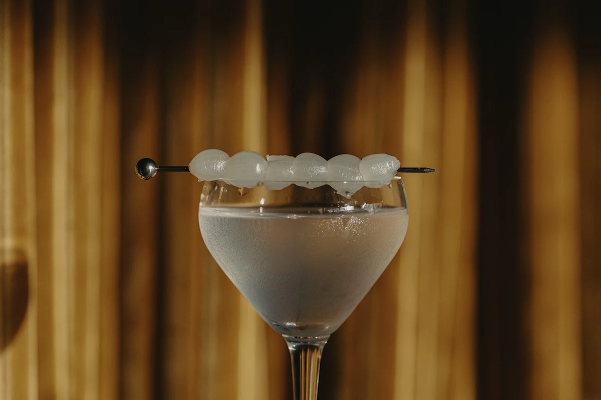 Highlights, Lola's Wine Bar