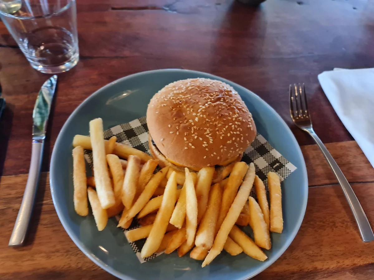 Cheese Burger, PEAKS