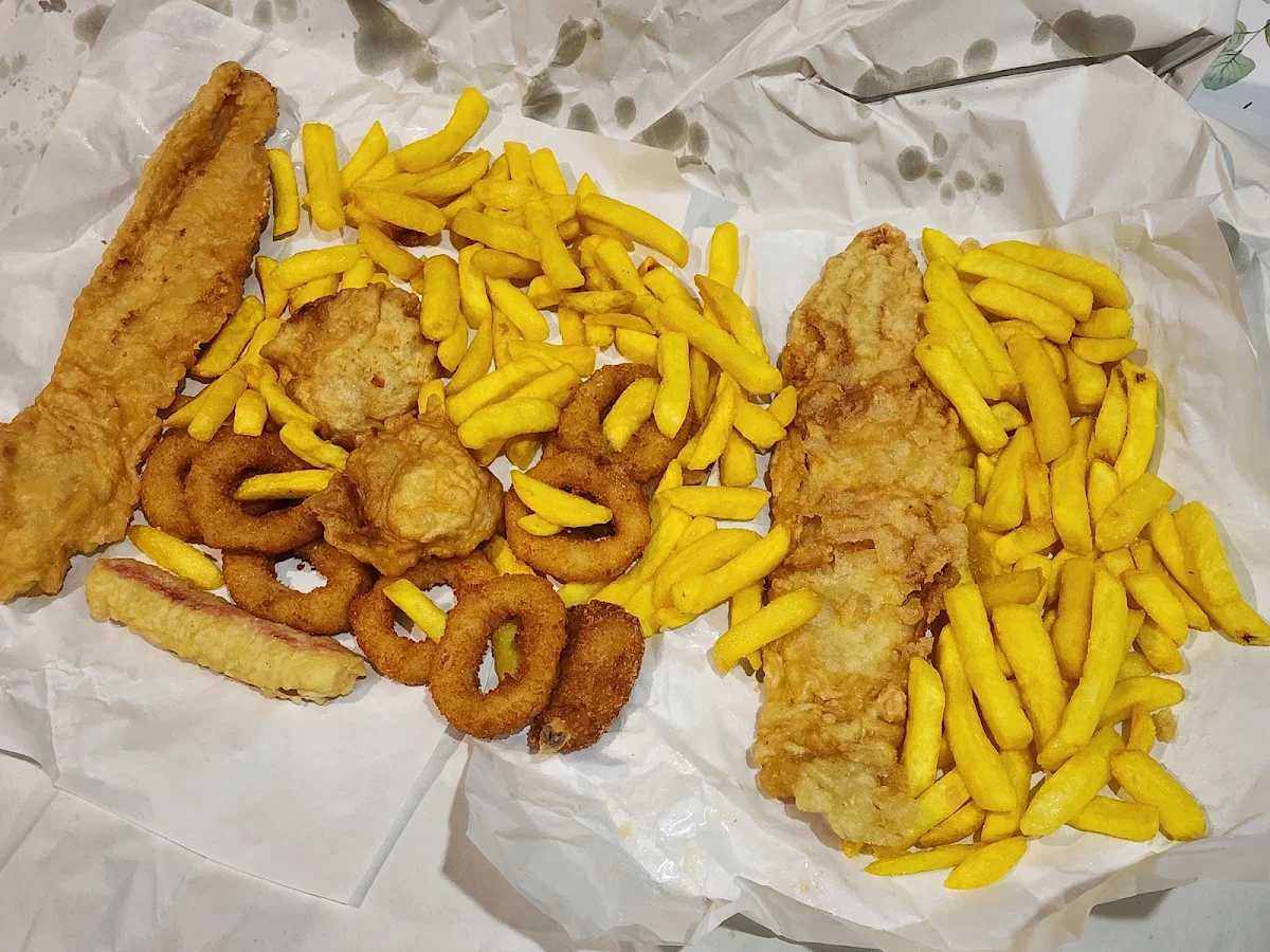 Highlights, Dinah Parade Fish & Chippery