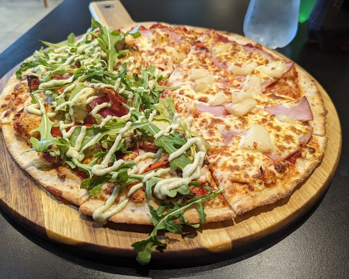 Half and Half, Crust Pizza Port Macquarie