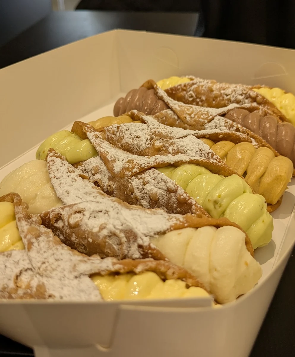 Highlights, Dolce Cannoli and Co