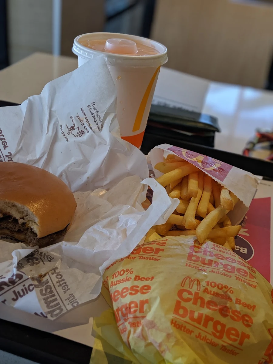 Cheeseburger Combo, McDonald's Villawood