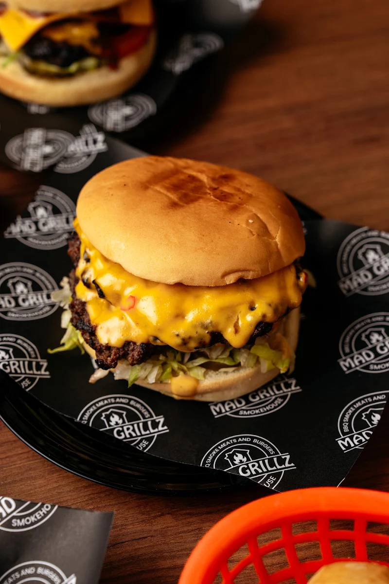 Highlights, MAD GRILLZ SMOKEHOUSE GLENMORE PARK