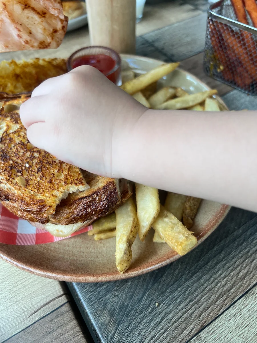 Cheese Toast with Chips