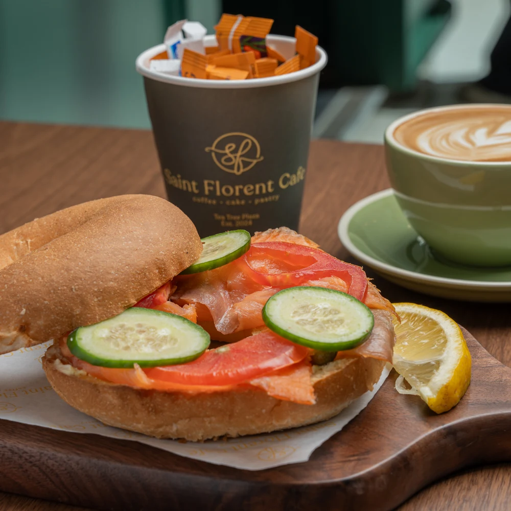 Highlights, Saint Florent Cafe