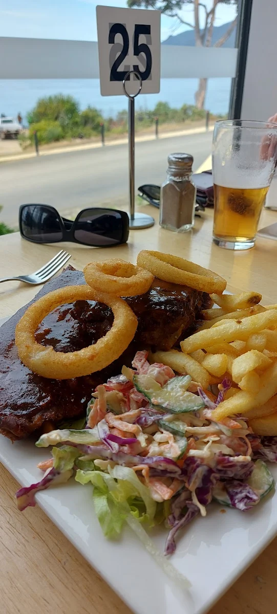 Highlights, The View Bar & Bistro