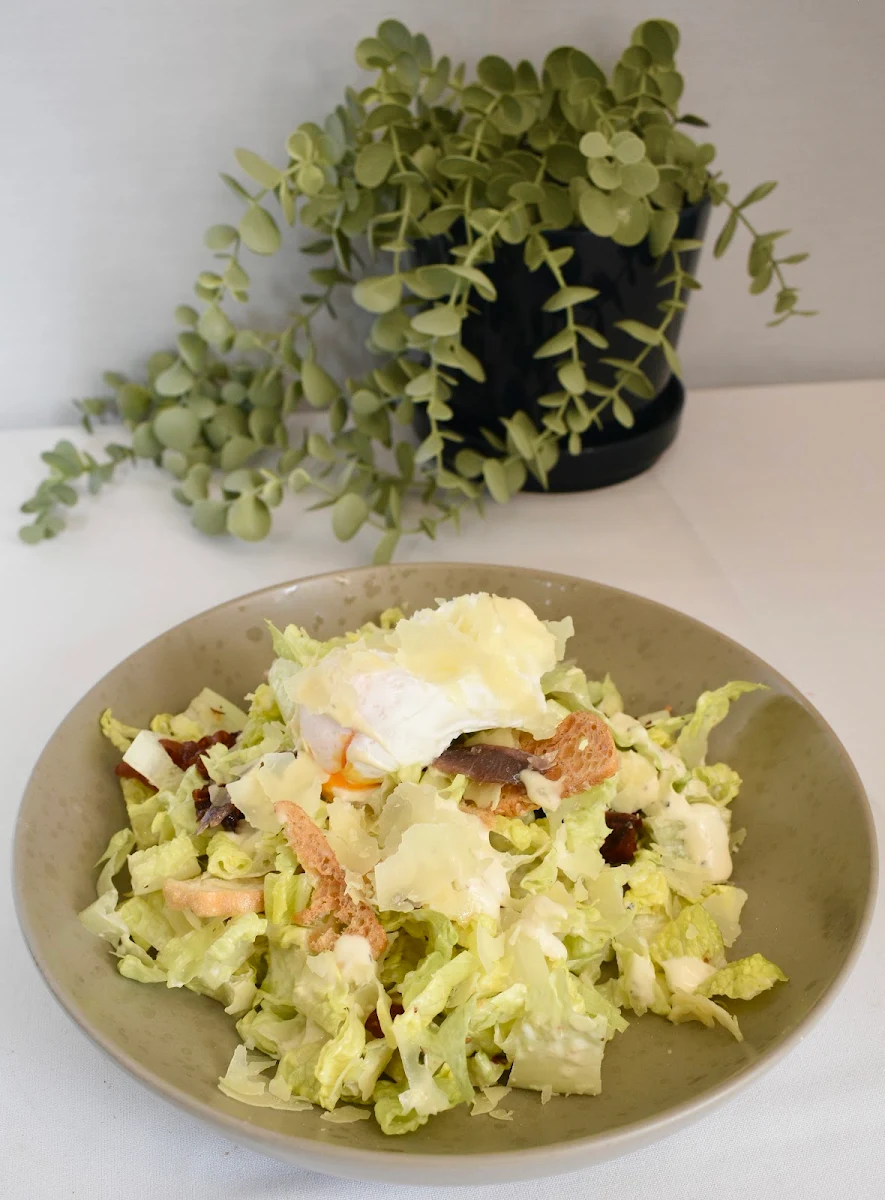 Caesar Salad Gro, Chelsea Heights Hotel