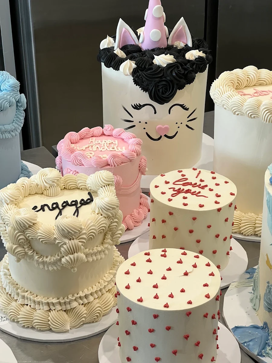 Highlights, The Cake Club.