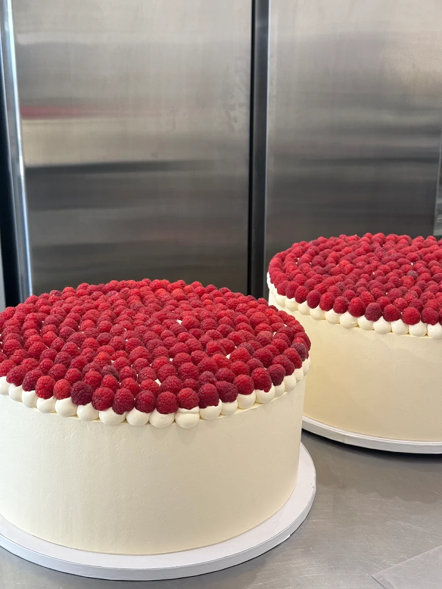Highlights, The Cake Club.