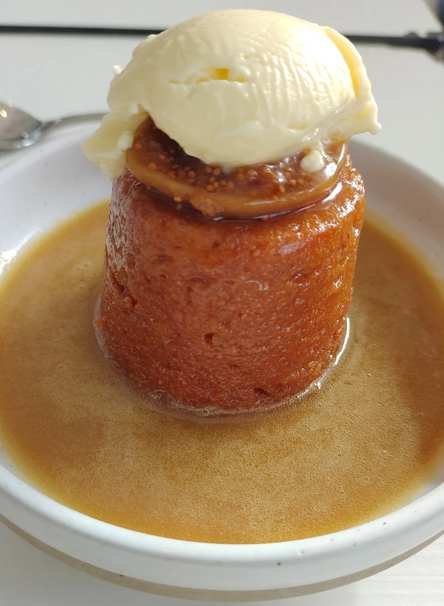 Caramel Cake, Stella Blu Dee Why