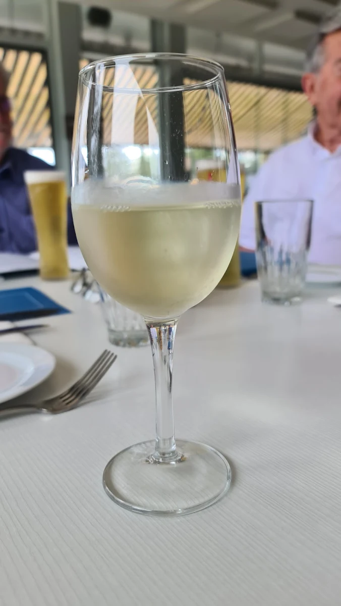 White Wine, Stella Blu Dee Why