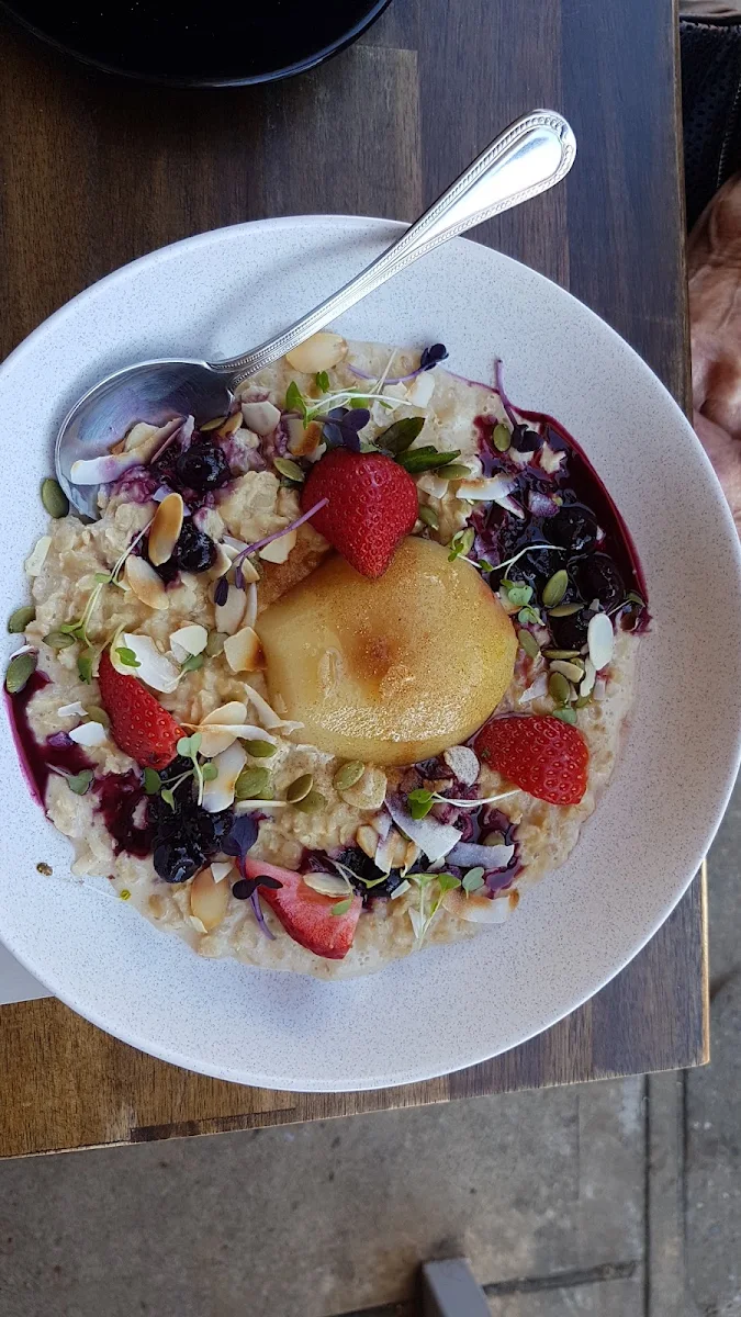 Winter Porridge, Cream & Co