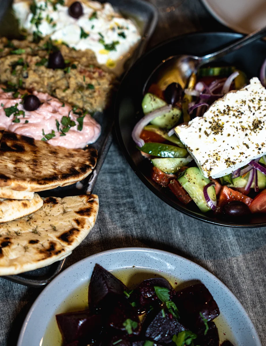 Highlights, Odos Tsimiski Greek Restaurant