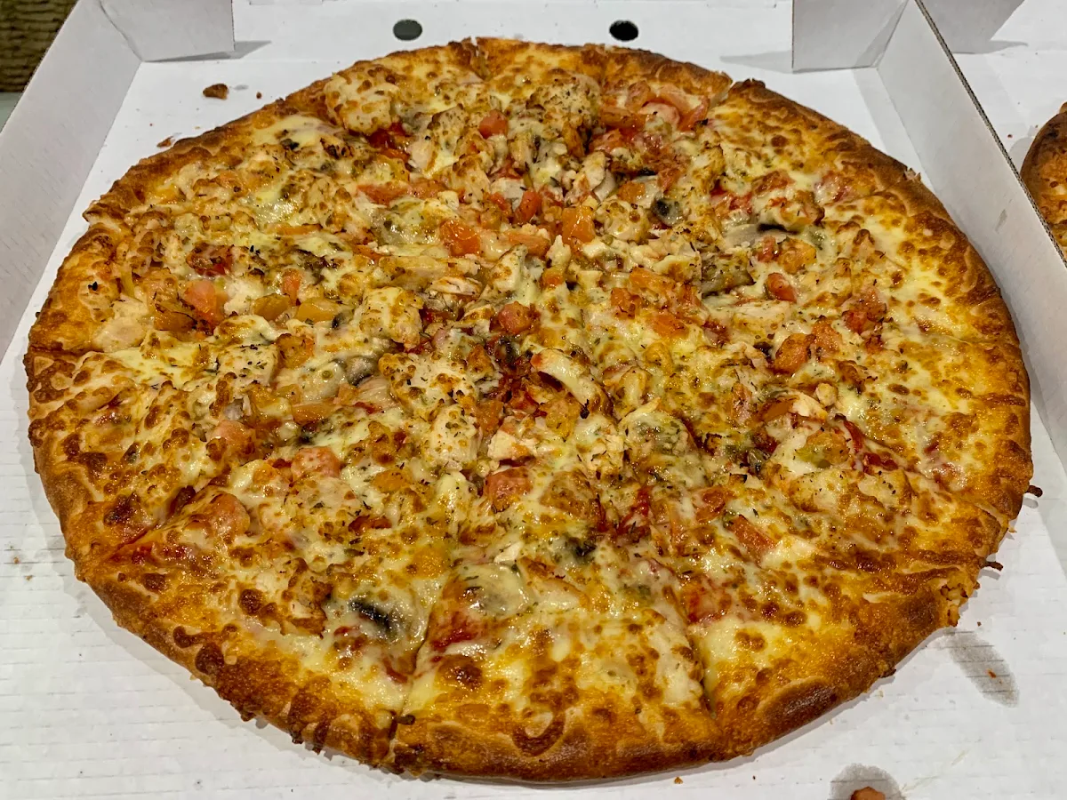Creamy Chicken Pizza