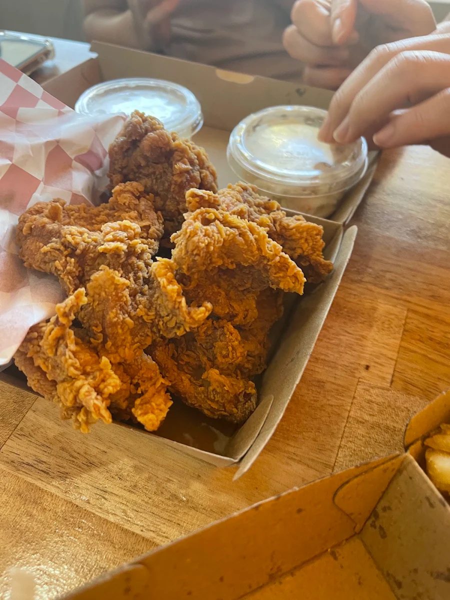 Highlights, Goo Goo Chicken Woodville