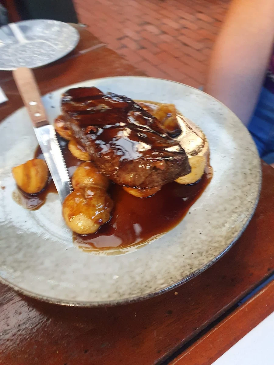 Porthouse Steak, British Hotel