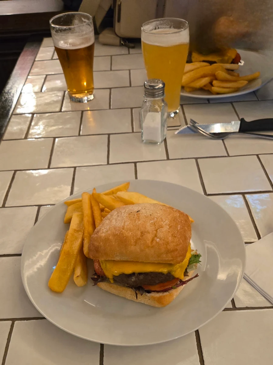 Highlights, Mortdale Hotel