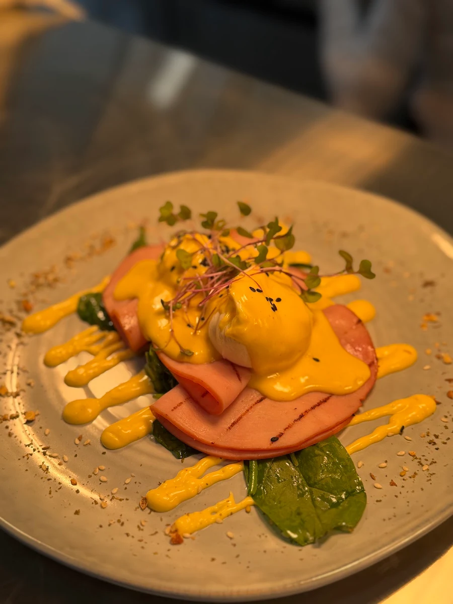 Highlights, Le Bon Coffee House & Bar