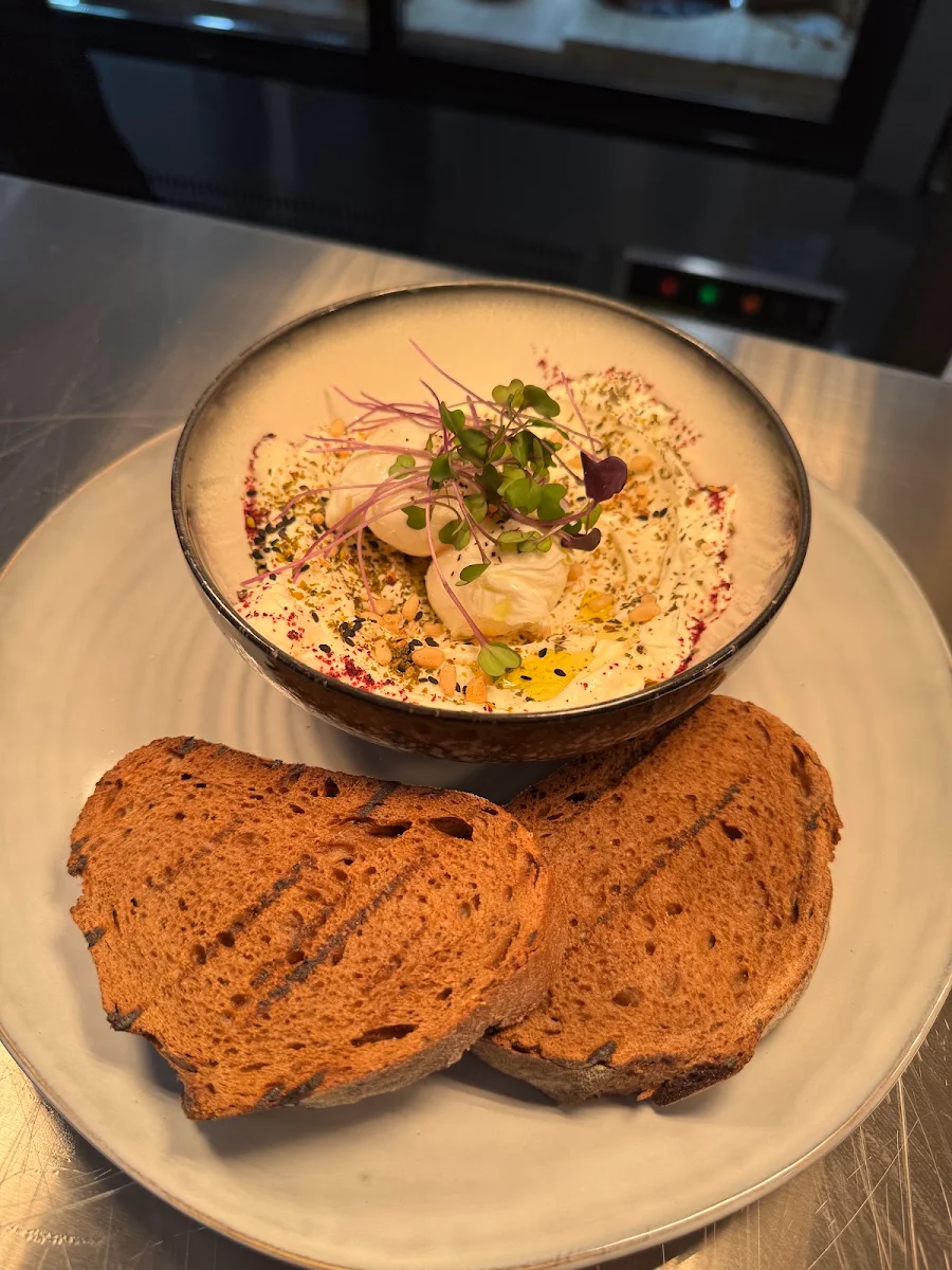 Highlights, Le Bon Coffee House & Bar