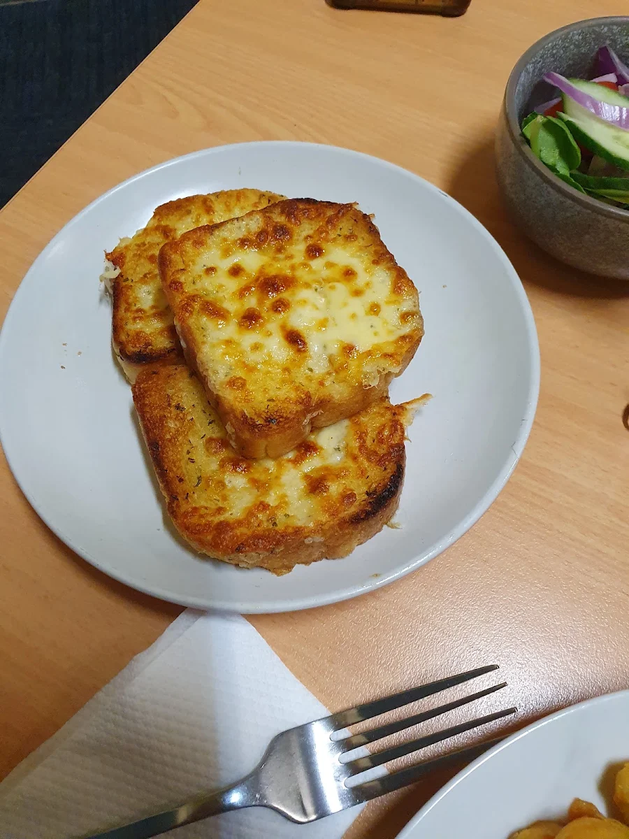 Cheesy Garlic Bread